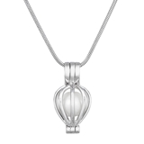 Strieborný náhrdelník s bielou perlou 72056.1