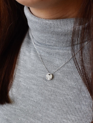 Strieborný náhrdelník so zirkónom biele srdce 12027.1