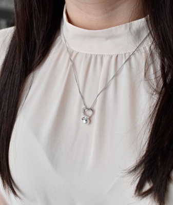 Perlový náhrdelník s retiazkou z pravých riečnych perál biely 22012.1