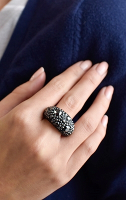 Strieborný prsteň s krištálmi čierny 35028.5 hematite