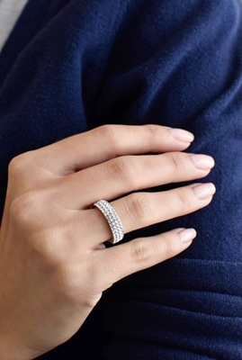 Strieborný prsteň s krištáľmi Swarovski biely 35001.1